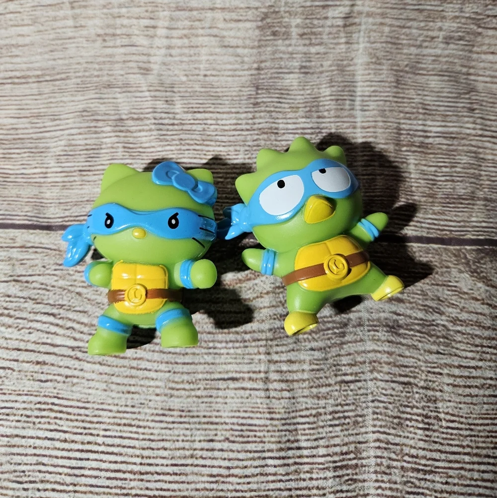 Hello kitty and friends ninja turtle badtz-Maru hello kitty Leonardo figure toys